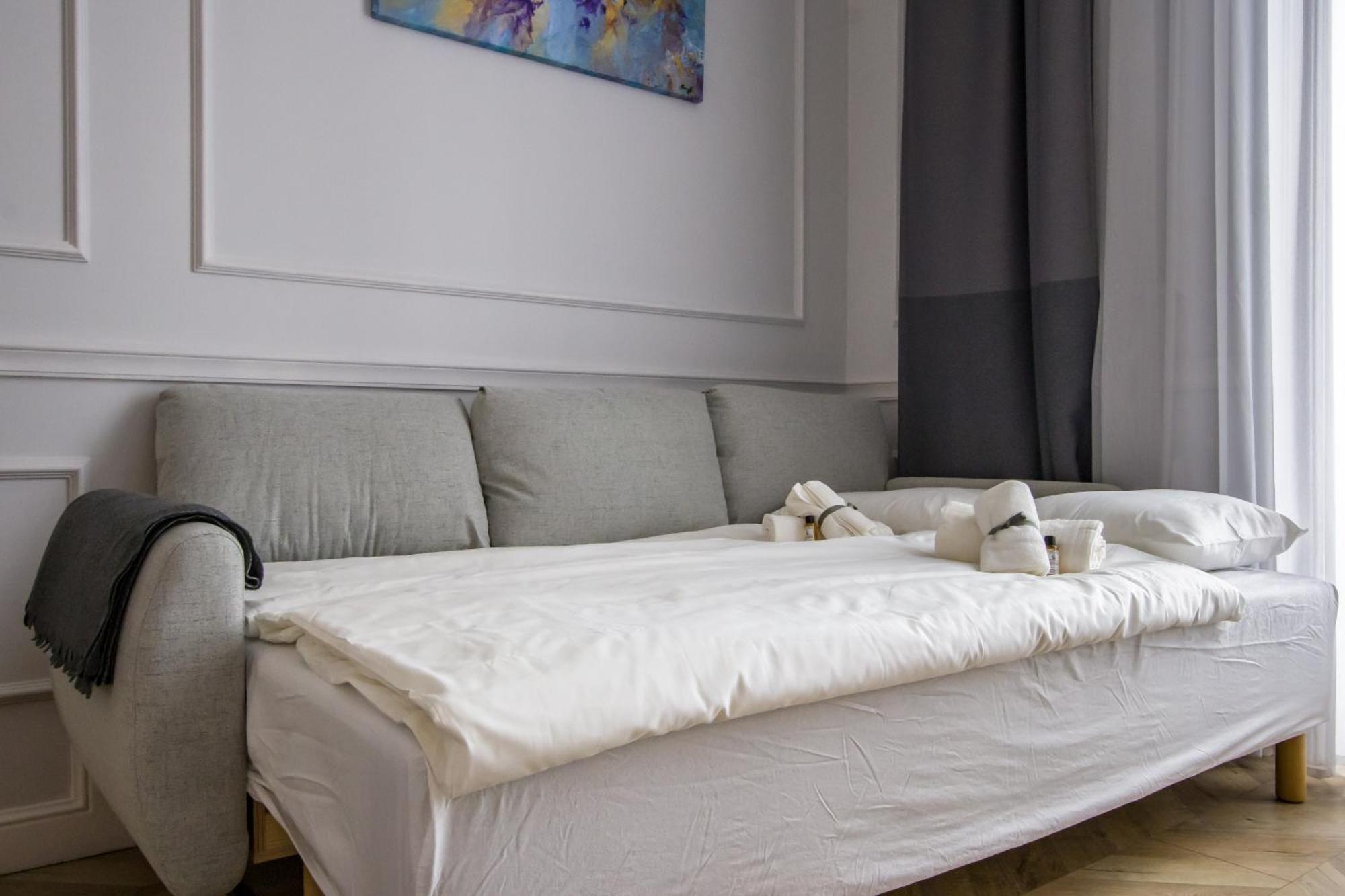 Wilson'S Oktogon Square Suite Apartment Budapest Ngoại thất bức ảnh